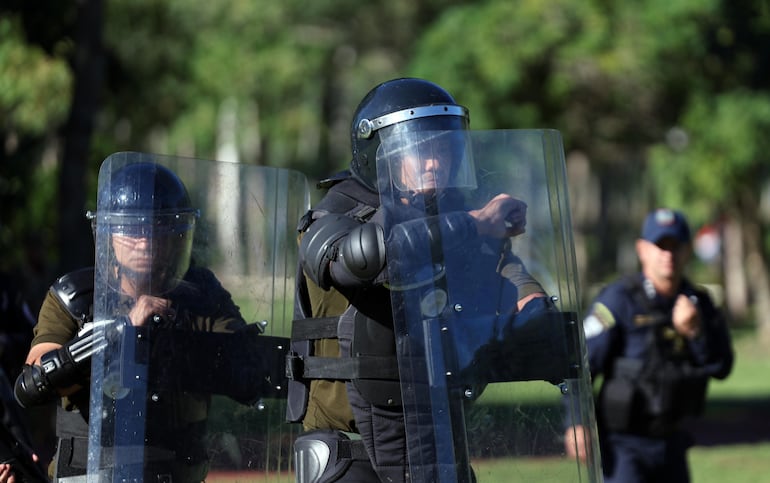 Entrenamiento de agentes penitenciarios.