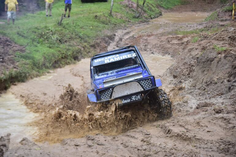 Ángel Ramírez y Sonia Franco, al mando del rendidor Suzuki Samurai,  se adjudicaron nuevamente la victoria en la categoría TT3, en una jornada muy competitiva de principio a fin.