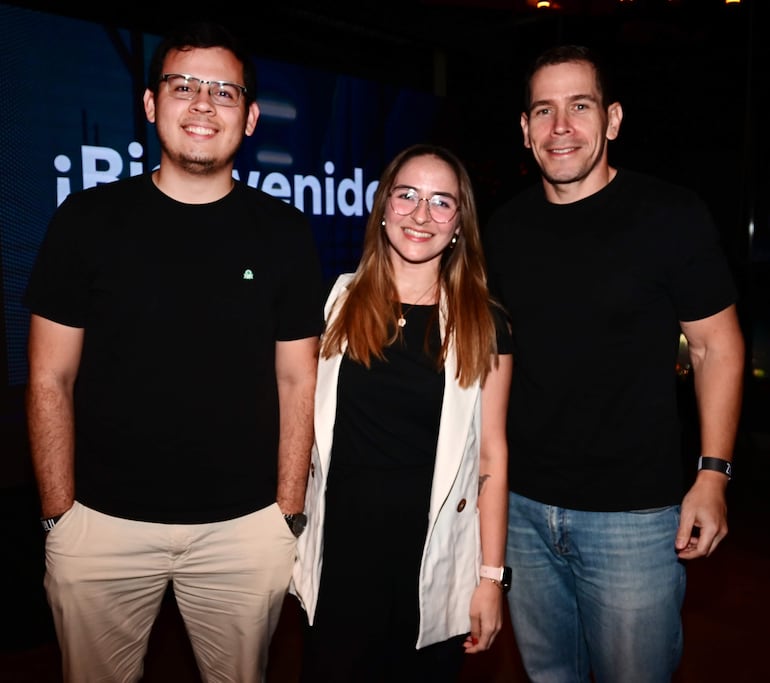 Abel Ledesma, Rosa Alvarenga y Diego Gómez.