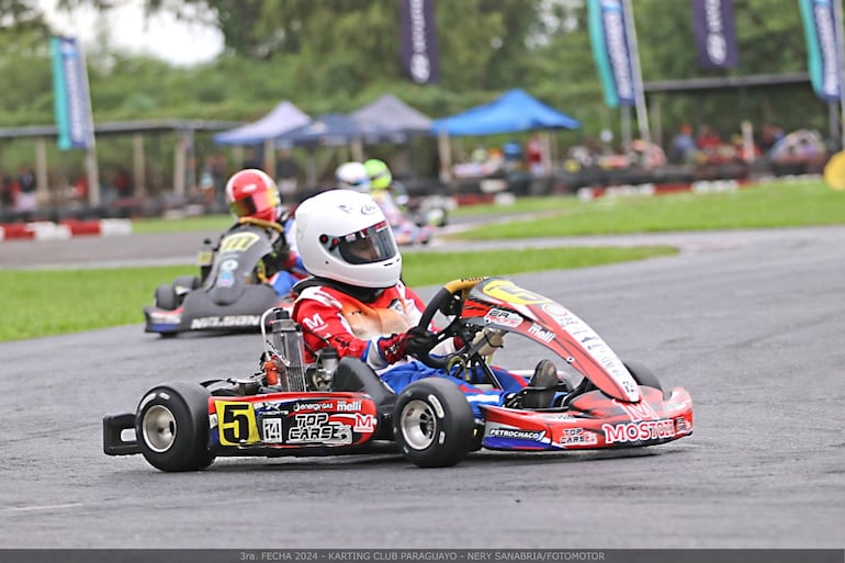 Sebastián Wasmosy fue el claro dominador de la categoría Rotax Micro Max, por delante de Nelson Segovia.