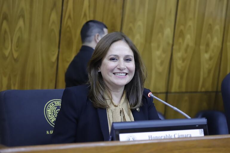 Lorena Segovia. Gent. Prensa Senado