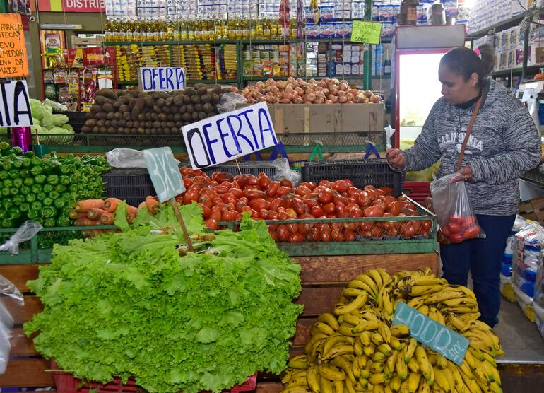 Los productos frutihortícolas frescos y de calidad llegan a precios ventajosos hasta el cliente del mercado porque son comercializados por los mismos productores.