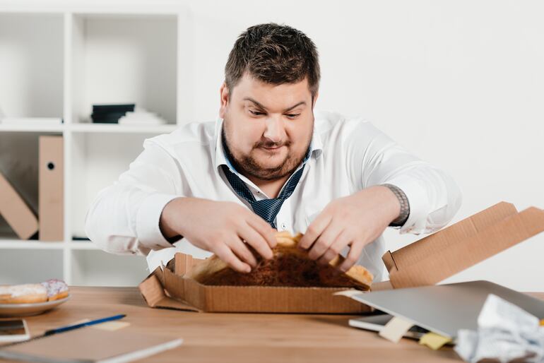 Comer sin control ni criterio, "masticando" los problemas. Foto: Instituto IMEO.