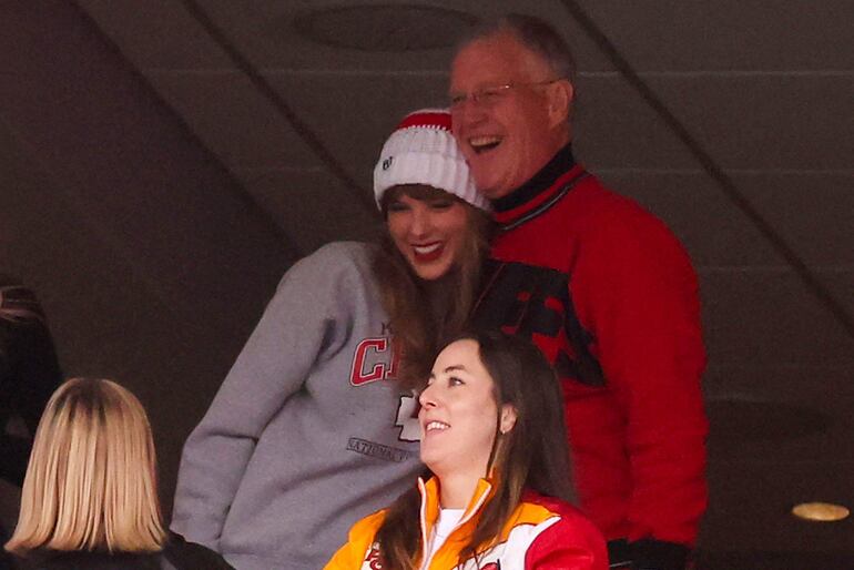 Taylor Swift y su padre Scott Swift.