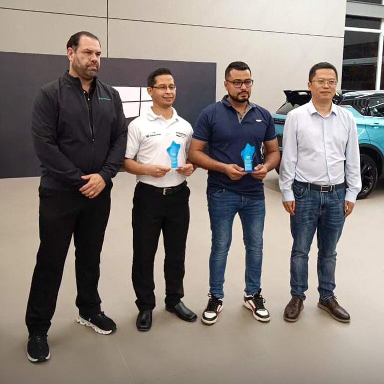 La marca china Geely realiza una competencia anual para poner a prueba el conocimiento y destreza de los mejores asesores de servicios de la marca. 