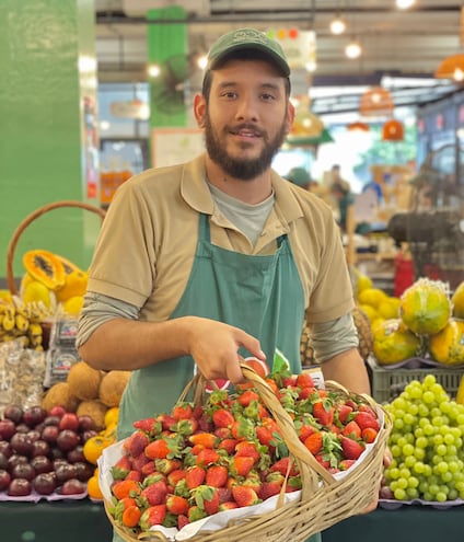 La feria Agroshopping conmemora hoy 25 años de presencia en la planta baja del Shopping Mariscal. La organización invita a la celebración, que incluirá show en vivo y distinciones a colaboradores.