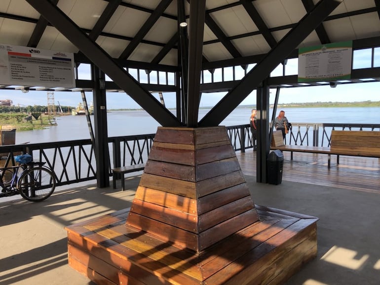 Mirador de Villa Hayes, ubicado en la costanera de la ciudad.