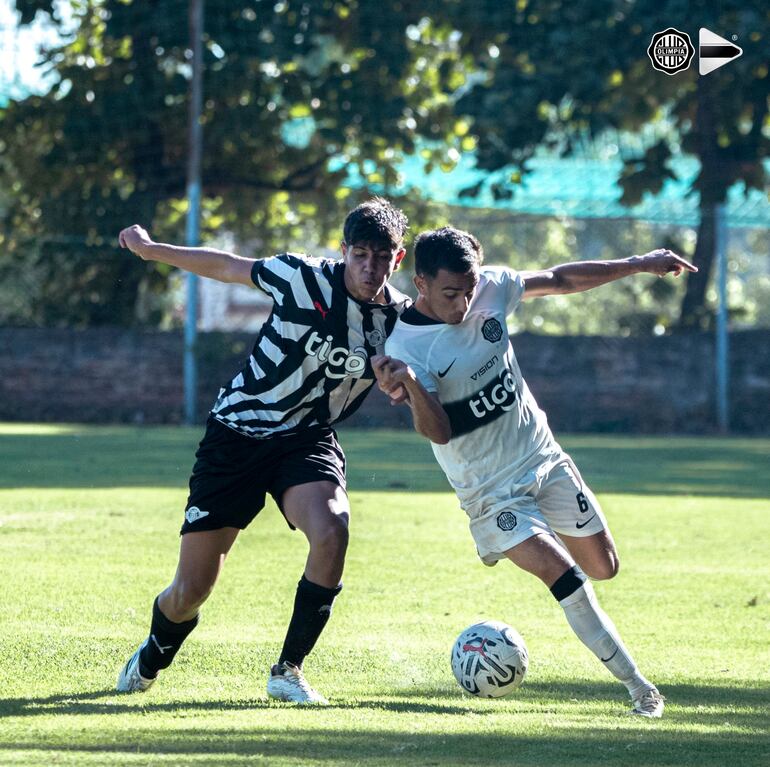 Empate en clásico blanco y negro disputado en Colegialito