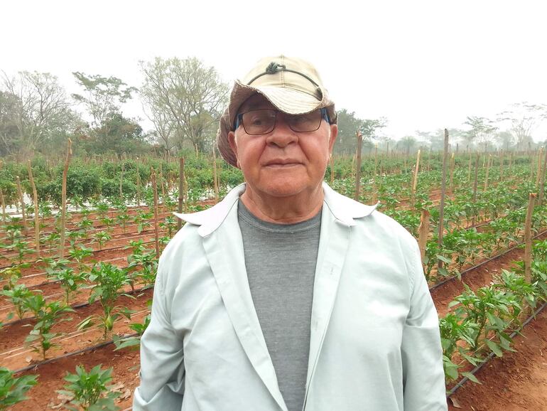 El agricultor Pablino Candia se quejó de la falta de mercado y de apoyo del Gobierno Central para frenar el contrabando.  