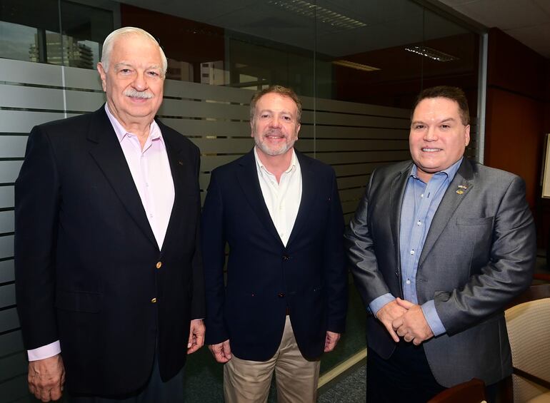 Luis Boettner, Javier Bernardes y Celso Duarte. 