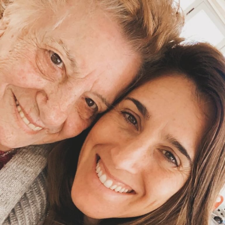 Soledad Pastorutti y su amada abuela Valeria.