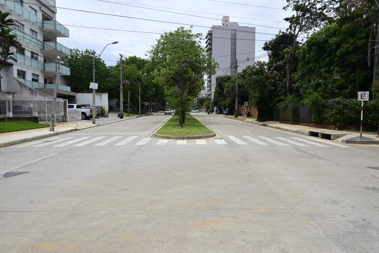 La circulación ya está habilitada en toda la avenida Molas López y no hay trabajadores en la zona. Sin embargo, los trabajos no están concluidos.