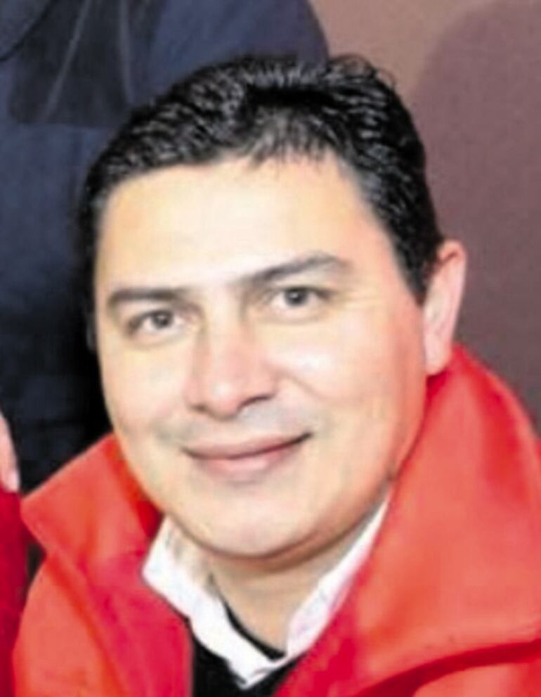 Carlos Echeverría, intendente de Luque,  buscará la reelección y en su lista a concejales figura González Chaves.