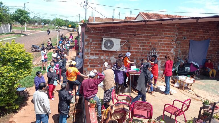 Comedores comunitarios de Encarnación no pueden operar ante falta de aporte del MDS.