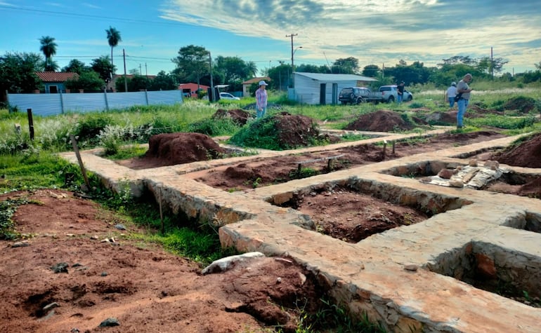 Construcción para la futura USF de Ñu Po`i, Itauguá, se encuentra paralizada por el Ministerio de Salud. La empresa encargada es Kuarahy Ingeniería.