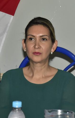 Monica Relcade, ministra de Trabajo, Empleo y Seguridad Social (MTESS), en la reunión con los dirigentes sindicales.