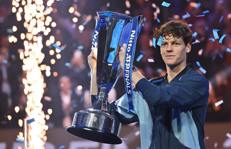 El italiano Jannik Sinner (23 años), campeón del Masters ATP.