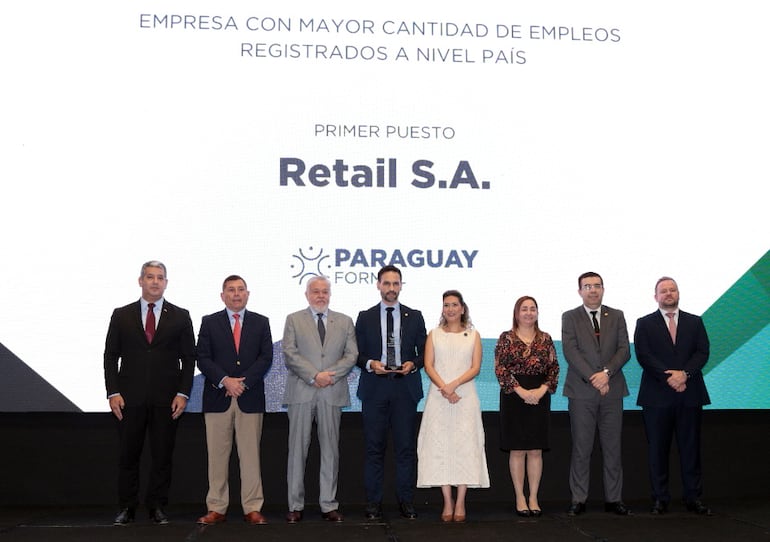 El reconocimiento refleja el compromiso de Retail como una empresa que  contribuye al fortalecimiento del empleo formal.