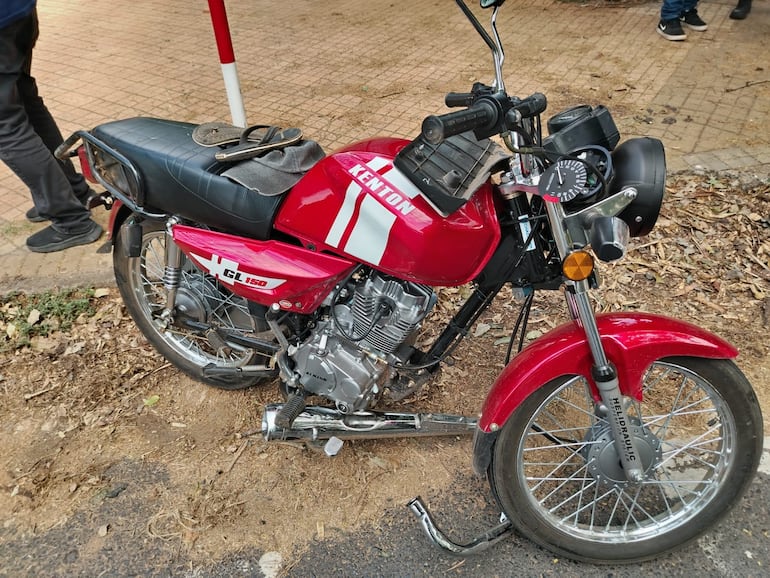 Motociclista de 24 años muere tras accidente en el barrio Los Laureles.