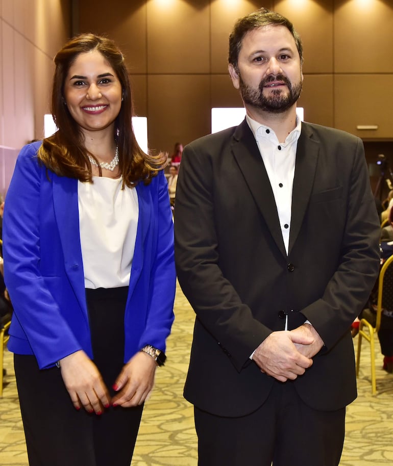 Silvia Galeano y Rodrigo Rojas.