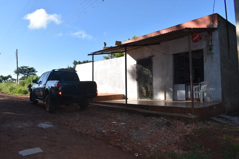 Vivienda allanada en Pedro Juan Caballero en busca de uno de los sospechosos del séxtuple asesinato en la colonia Piky.