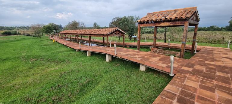 Otro de los lugares turísticos de la ciudad de Santa Maria de Fe, Misiones, Ykua teja.