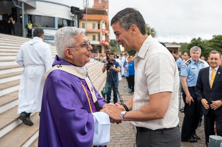 Santiago Peña en Caacupé