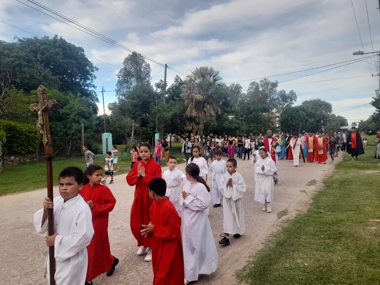 Celebración del viacrucis este viernes en Fuerte Olimpo.