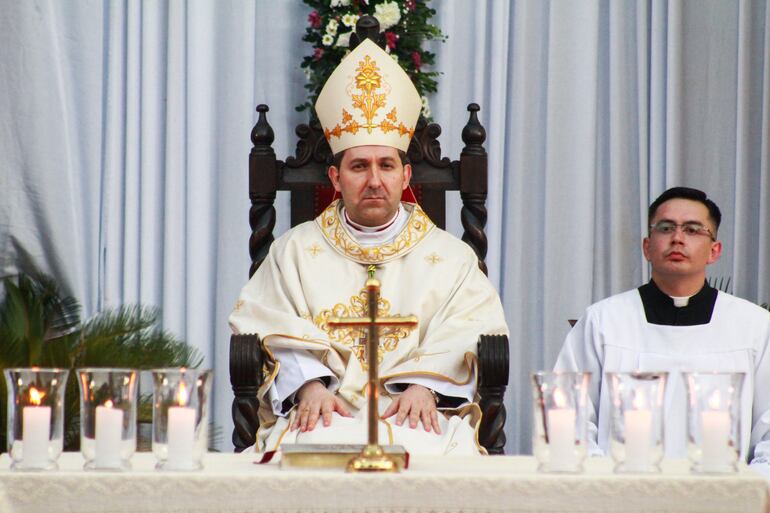 En medio de escándalos políticos, el Nuncio insiste que los gobernantes deben servir al pueblo