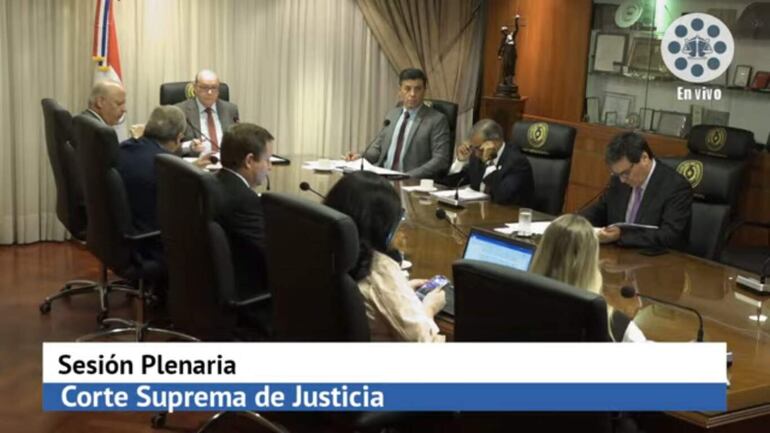 Sesión ordinaria de la Corte Suprema de Justicia de hoy, en la cual Luis María Benítez Riera fue electo presidente por unanimidad.