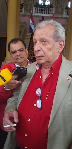 Senador Juan Carlos Galaverna.