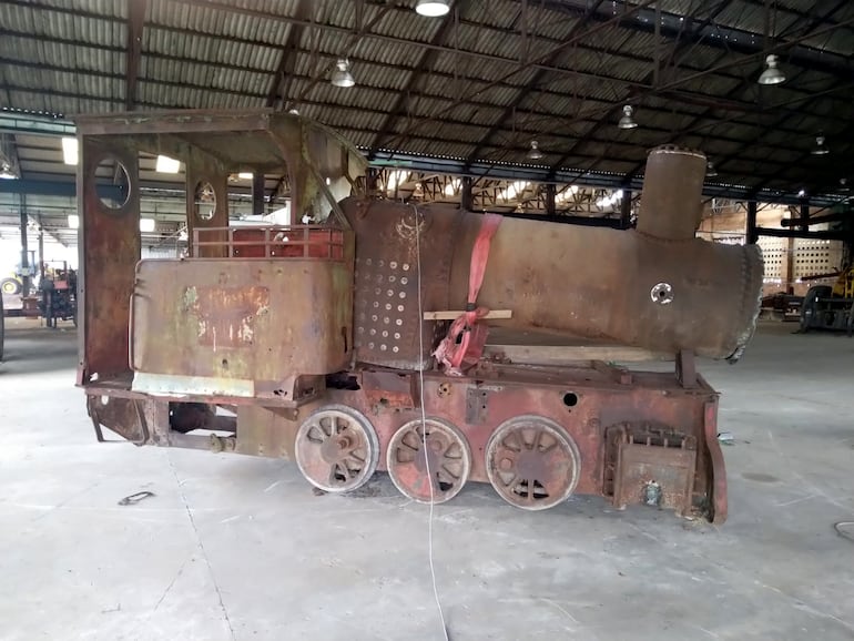 Parte de lo que sobró del antiguo tren, que transportó a nuestros soldados hacia el centro del Chaco.