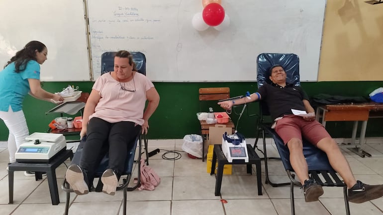 Unas 240 personas se acercaron para donar sangre en el Colegio Nacional Capiatá.