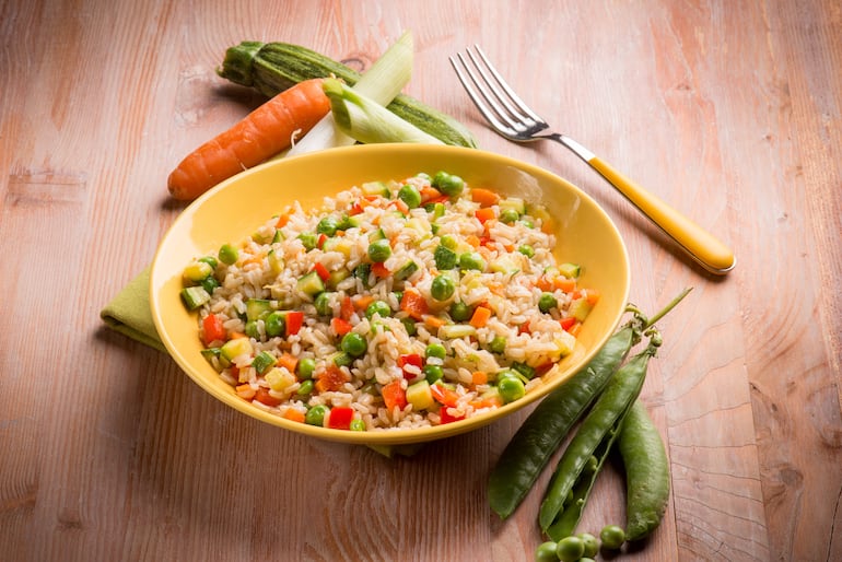 Ensalada de arroz primavera.