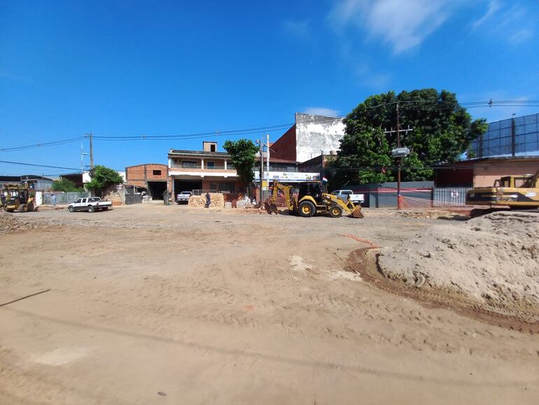 Cierre de Eusebio Ayala. Rehabilitación temporal de la avenida.