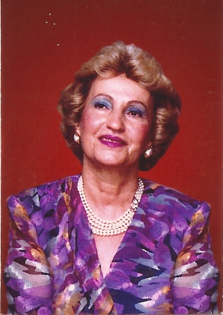 Beatriz Rodríguez Alcalá de González Oddone.