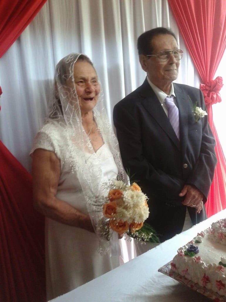 Celebración por los 65 años de unión matrimonial de Ana de Jesús López y José Domingo Vargas, realizada en el 2013.