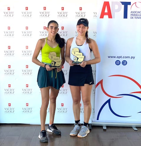 Victoria López y Aline Aveiro, vice y campeona, respectivamente del Mburucuyá.