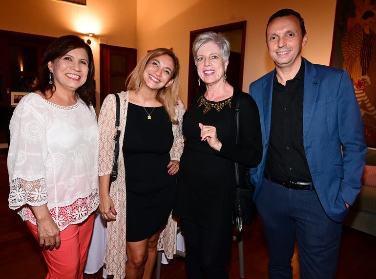 Estela Fernández, Ana García, Raymonde Thevenot y Guilhem Costa.