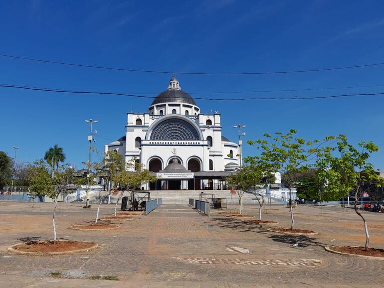 Piden donar árboles nativos para la Basílica de Caacupé