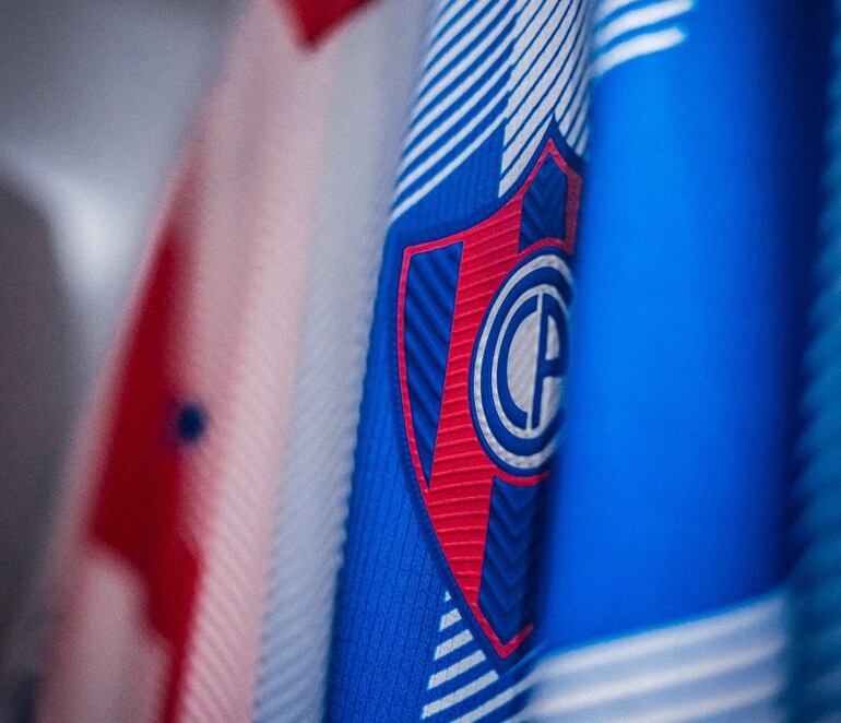 Las camisetas de Cerro Porteño para la revancha vs. Athletico Paranaense.