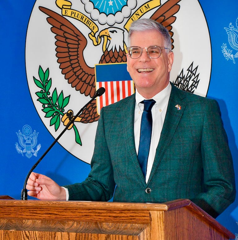 El embajador de los Estados Unidos en Paraguay, Marc Ostfield.