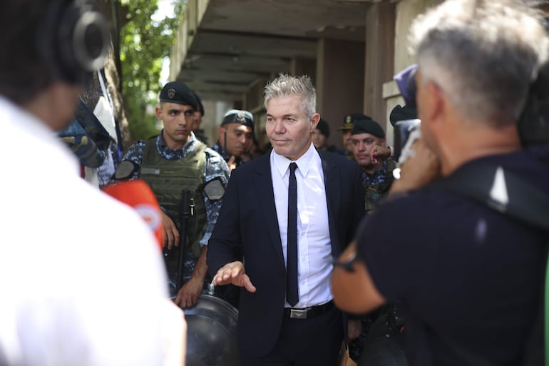 DOLORES (ARGENTINA), 06/02/2023.- Fernando Burlando cuando era abogado de la familia del paraguayo Fernando Báez Sosa, asesinado en 2020 a la salida de una discoteca. (archivo) EFE/ Juan Ignacio Roncoroni
