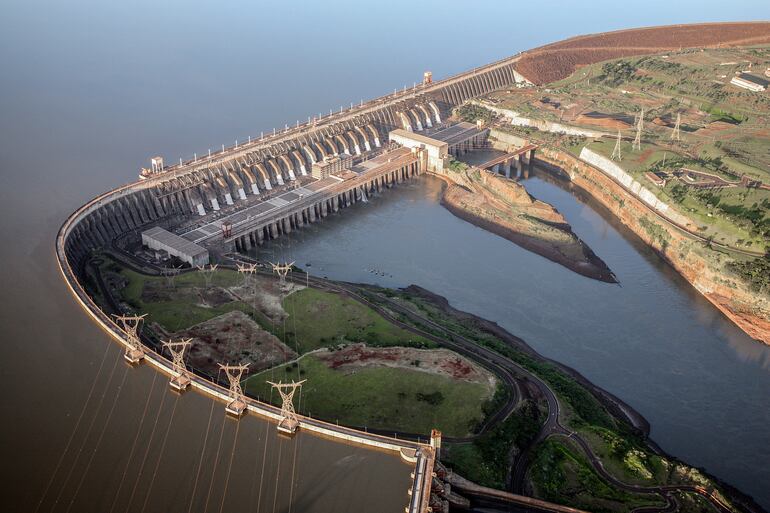 Central Hidroeléctrica Itaipú.