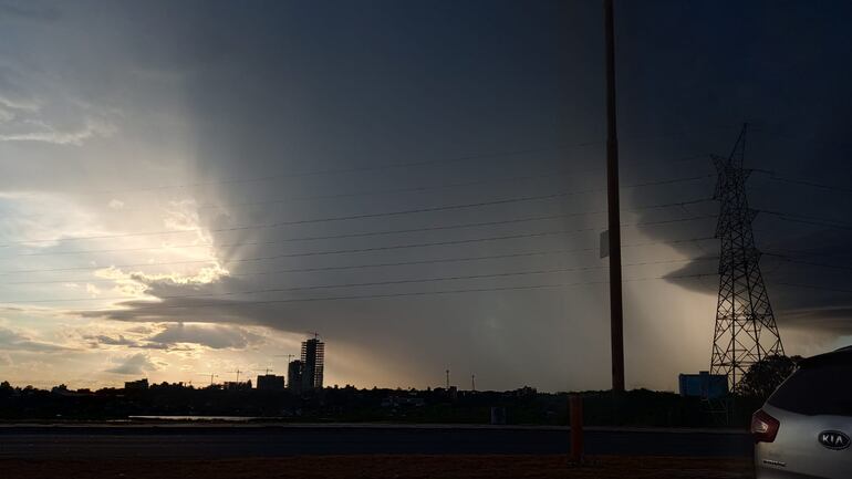 Asunción lluvia tormenta nubes