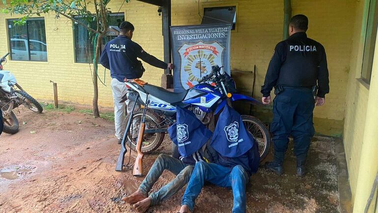 Ambos detenidos junto con las evidencias que fueron encontradas en poder de ellos, en la casa donde estaban escondidos en la zona de Ypejhú.