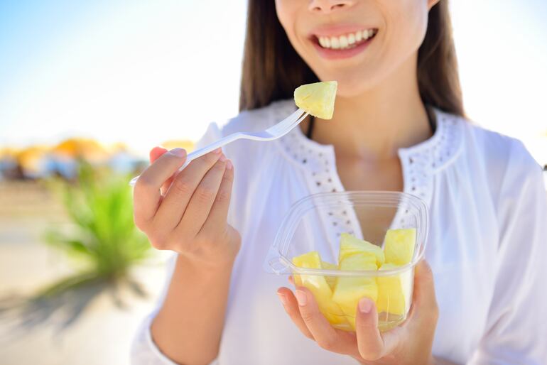 Disfrutá del sabor dulce de los alimentos naturales, como una buena rodaja de piña.