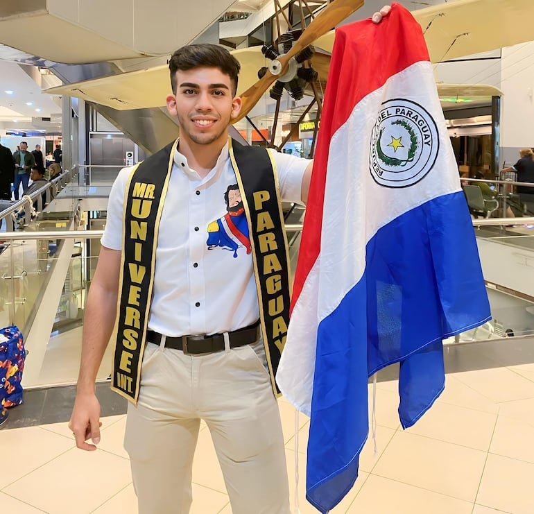 Matías Britos es el Mister Teen Universe Paraguay 2023.