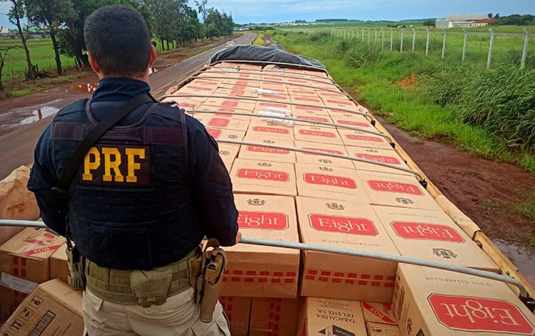 Cigarrillos producidos por Tabesa, capturados en Brasil luego de ingresar de contrabando a ese país.