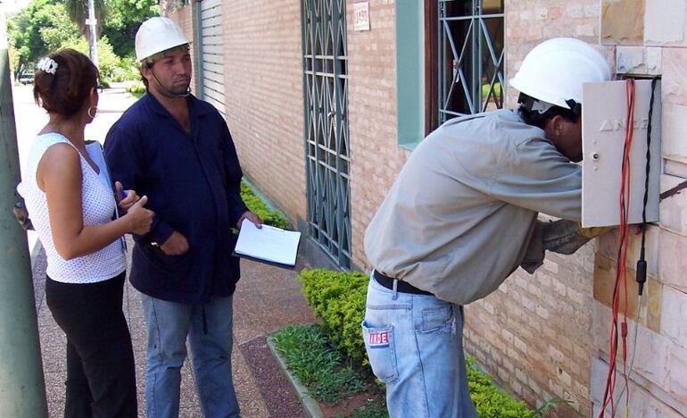 Mediante operativos y oportunidades de pago, la ANDE logró bajar su índice de morosidad.